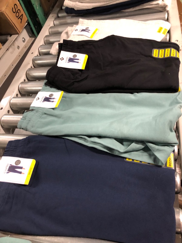 Photo 1 of 4 pack: Amazon Essentials Women's French Terry Fleece Capri Jogger Sweatpant - (black, grey, navy blue , light blue - M)