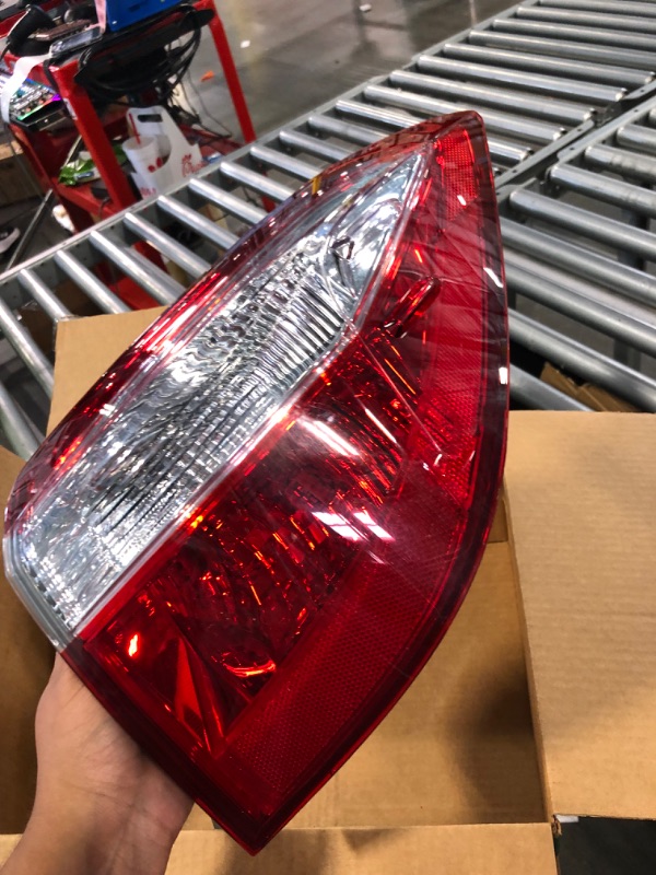 Photo 1 of For Toyota Corolla 2017 2018 2019 Tail Light Assembly Outer E/L/LE/LE Eco Model Halogen Driver Side CAPA Certified TO2804130C