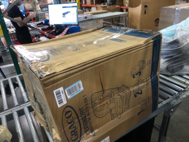Photo 1 of Graco Extend2Fit 3-in-1 Car Seat, Norah 3-in-1 Norah