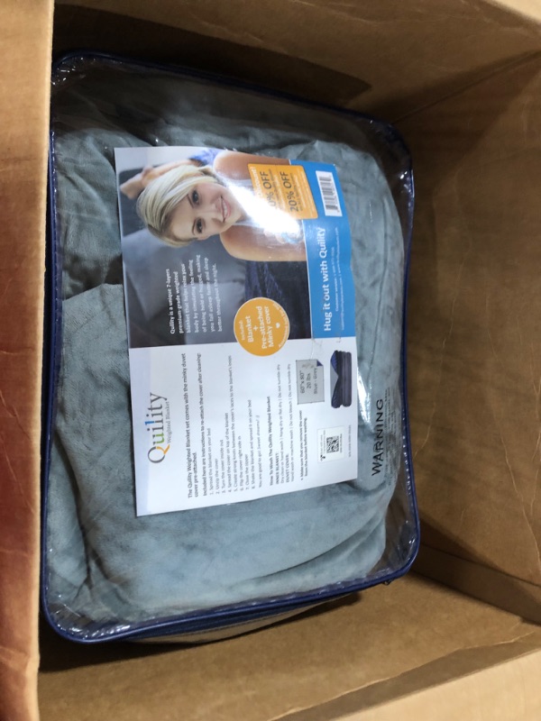 Photo 2 of ***USED*** Quility Weighted Blanket for Adults - 20 LB Queen Size Heavy Blanket for Cooling & Heating - 100% Cotton Big Blanket w/Glass Beads, Machine Washable Blankets - 60"x80", Navy Navy Cover + Grey Cotton Blanket 60"x80" | 20 lbs