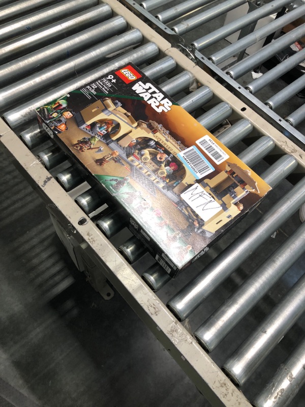 Photo 2 of LEGO Star Wars Boba Fett's Throne Room 75326 Building Toy Set for Kids, Boys, and Girls Ages 9+ (732 Pieces) Standard Packaging

*Factory sealed. never opened.