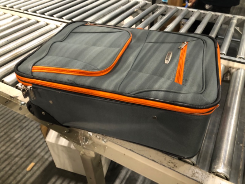 Photo 4 of ********Zipper damaged******  Rockland New Generation 2-Piece Lightweight Carry-On Softsided Luggage Set