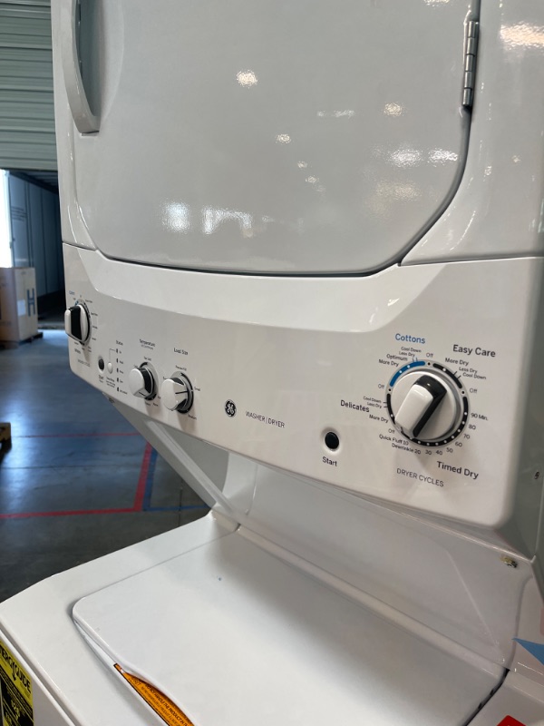 Photo 5 of GE GUD27ESSMWW Unitized Spacemaker 3.8 Washer with Stainless Steel Basket and 5.9 Cu. Ft. Capacity Electric Dryer, White

*** MISSING THE  POWER CORD *** 