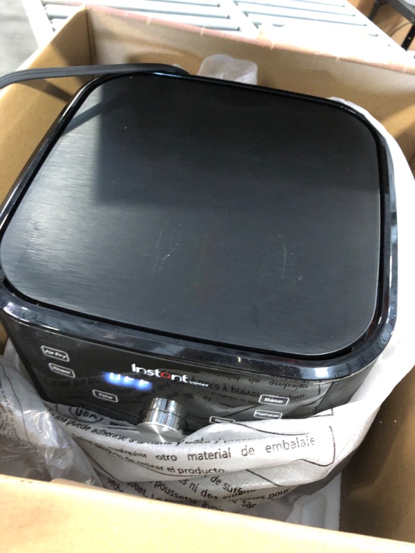 Photo 3 of ***HANDLE IS CRACKED - DIFFICULT TO OPEN*** Instant Vortex 6 Quart Air Fryer Oven, 4-in-1 Functions, From the Makers of Instant Pot, Customizable Smart Cooking Programs, Nonstick and Dishwasher-Safe Basket, App With Over 100 Recipes 6QT Vortex