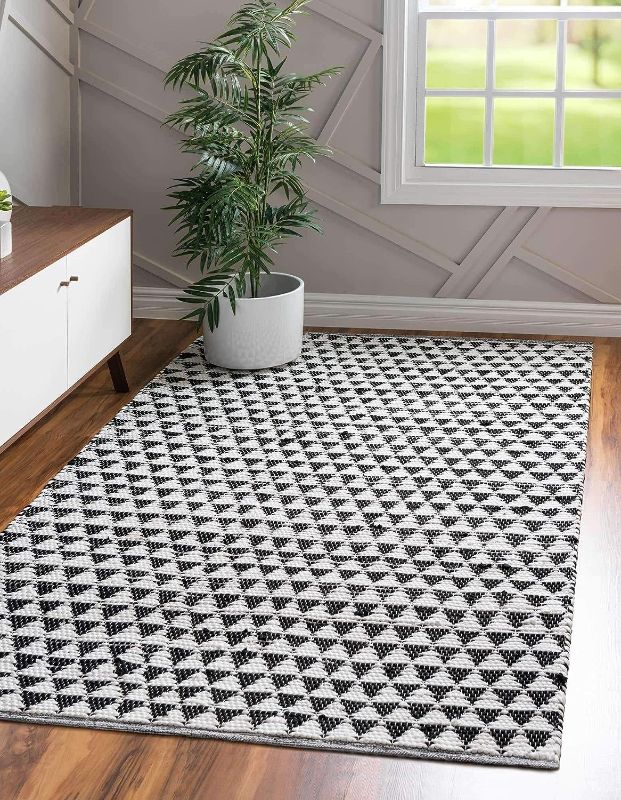 Photo 1 of  Collection Area Rug BLACK AND WHITE
