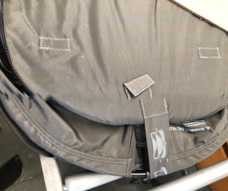 Photo 1 of Munchkin Brica Baby Travel Pod, Grey

