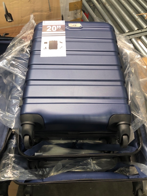 Photo 1 of 3 pc luggage set 