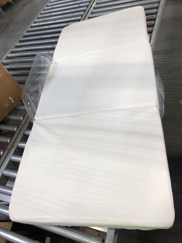Photo 1 of 3 pc foladable white mattress