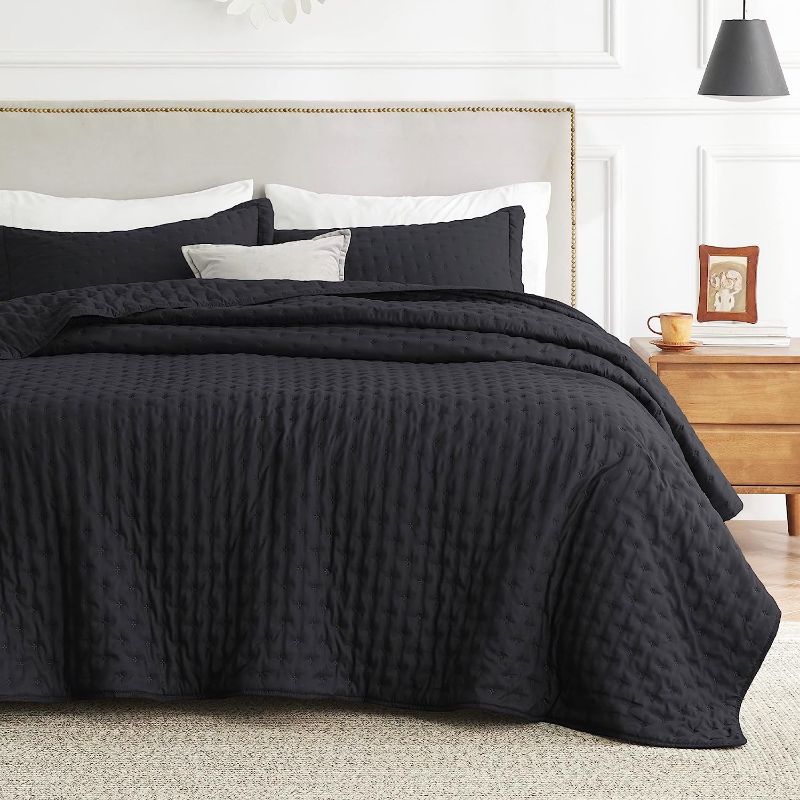 Photo 1 of Bedsure Queen Quilt Bedding Set - Soft Ultrasonic Full/Queen Quilt Set - Clover Bedspread Queen Size - Lightweight Bedding Coverlet for All Seasons (Includes 1 Black Quilt, 2 Pillow Shams)