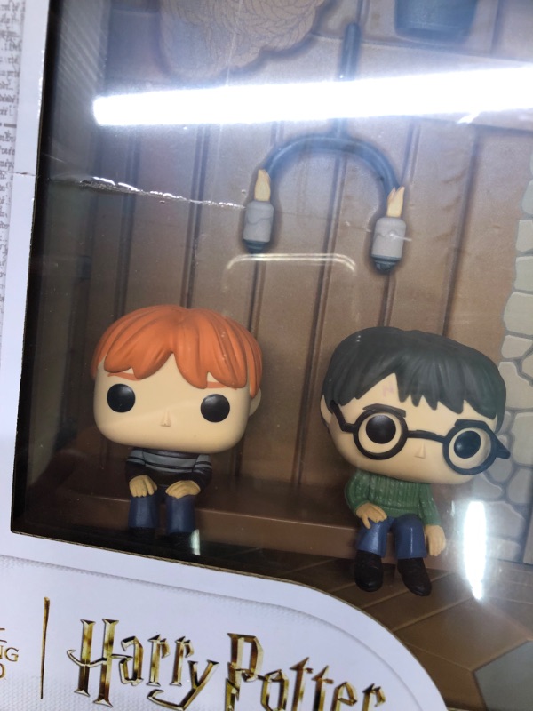 Photo 1 of Funko Pop! Moments Deluxe: Harry Potter - Hagrid's Hut, Ron, Harry, Hagrid, Hermione