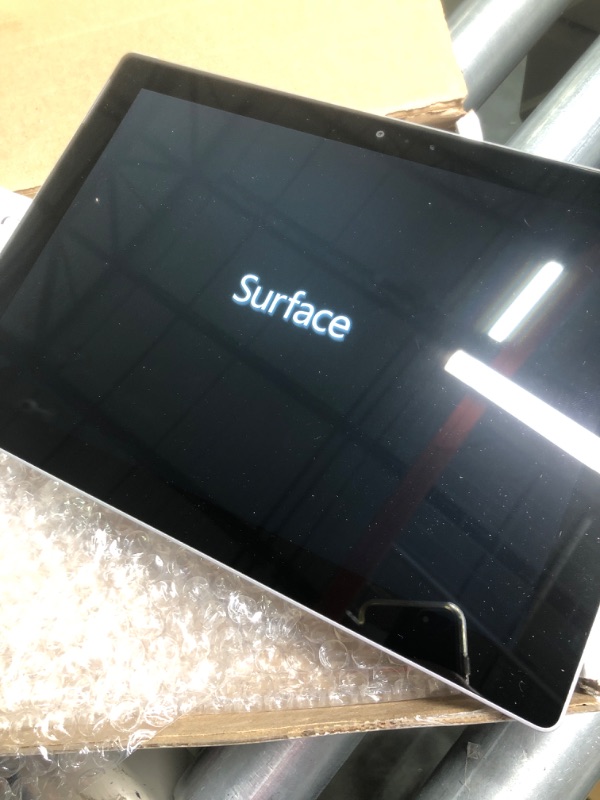 Photo 4 of Microsoft Surface 3 128GB WiFi Tablet 10.8" Intel Atom - Silver (Renewed) 128 GB