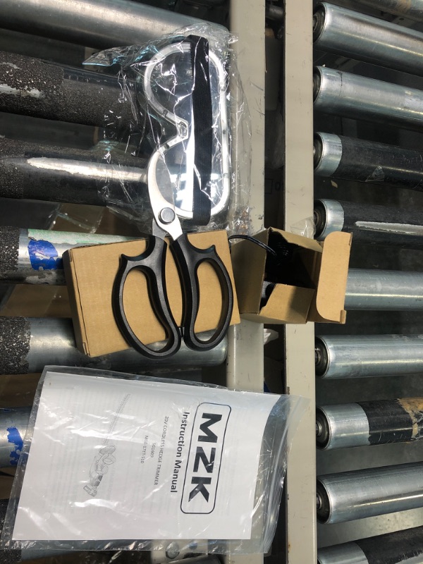 Photo 1 of PowerSmart Hedge Trimmer Cordless, 20V Max Battery Operated Hedge Clippers Cordless with 22-Inch Blade, 180° Rotating Handle Battery Powered Shrub Trimmer, Lithium-Ion Battery and Charger Included