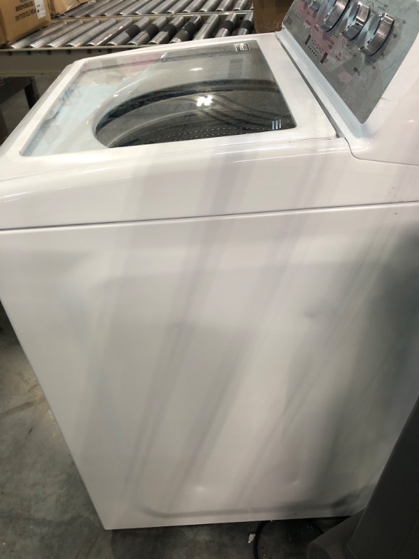 Photo 6 of maytag  Top Loading Washer 12Cycles, White