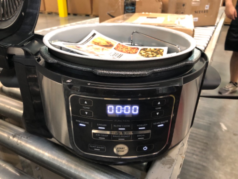 Photo 4 of 
Ninja FD302 Foodi 11-in-1 Pro 6.5 qt. Pressure Cooker & Air Fryer that Steams, Slow Cooks, Sears, Sautés, Dehydrates & More, with 4.6 qt. Crisper Plate, Nesting Broil Rack & Recipe Book, Silver/Black