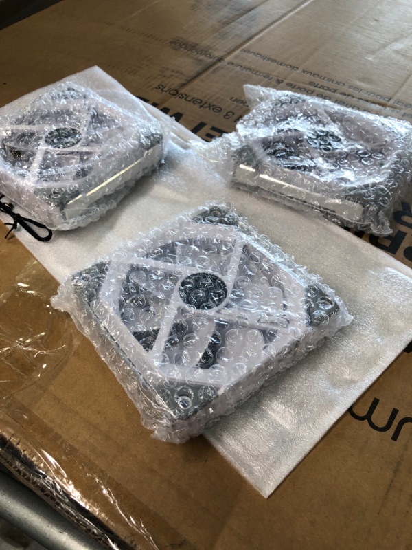 Photo 1 of Lian Li GALAHAD AIO 360 RGB UNI FAN SL120 EDITION WHITE - Triple 120mm Addressable RGB Fans AIO CPU Liquid Cooler - GA-360SLA

