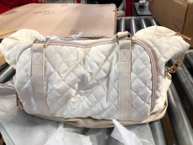 Photo 1 of Women's purse - white 