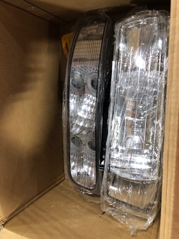 Photo 5 of PIT66 Headlights, Compatible with 99-02 Chevy Silverado 1500 2500/01-02 Silverado 1500HD 2500HD 3500/00-06 Tahoe Suburban 1500 2500 Clear Lens Chrome Housing Clear Reflector Clear lens Chrome Housing Clear Reflector Basic Style