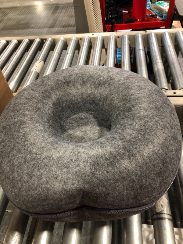 Photo 4 of Cat Felt Tunnel Toy, Cat Donut Tunnel. Interactive Play Toys for Cats. Cat Tunnels for Indoor Cats, Great Toy for Cats Small Animals Grey,Dark Grey,Large