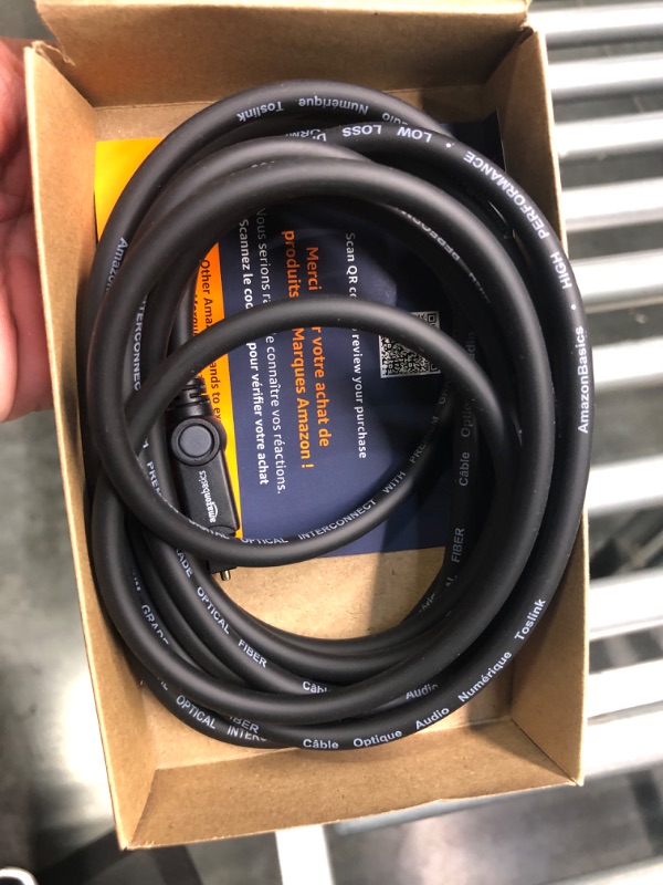 Photo 3 of AmazonBasics Digital Optical Audio Toslink Cable - 9.8 Feet (3 Meters)ll