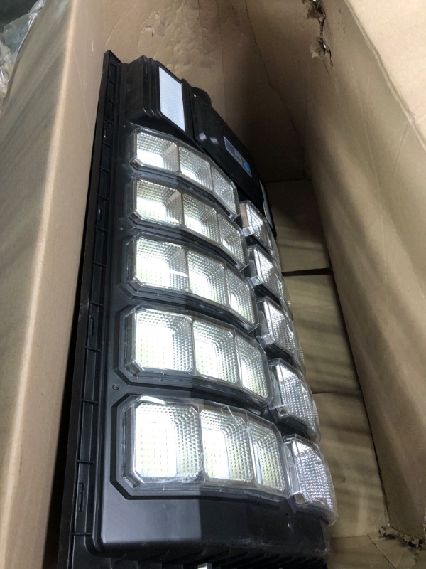 Photo 4 of 1600W Solar Street Lights Outdoor Waterproof,6500K 200000Lumen Street Lights Solar Powered with Motion Sensor,Solar Lights Outdoor Dusk to Dawn,Solar Parking Lot Lights for Commercial