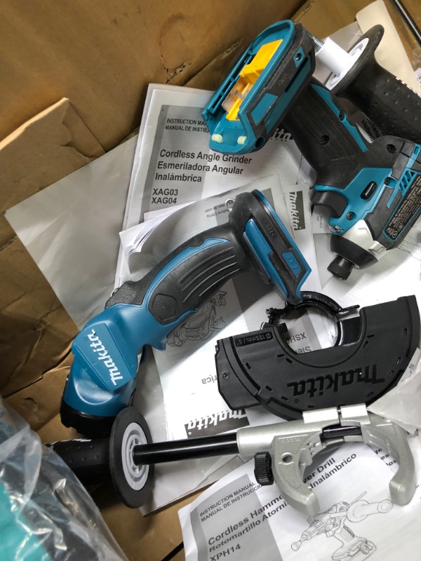 Photo 2 of ***ONLY HAS CIRCULAR SAW, IMPACT, FLASHLIGHT, AND BAG***  NO BATTERIES*** 



Makita XT616PT 18V LXT® Lithium-Ion Brushless Cordless. Combo Kit (5.0Ah)