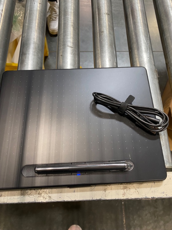 Photo 1 of Wacom Intuos Small Graphics Drawing Tablet, includes Training & Software; 4 Customizable ExpressKeys Compatible With Chromebook Mac Android & Windows, drawing, photo/video editing, design & education
