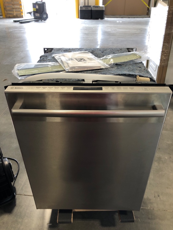 Photo 2 of Bosch 800 Series Top Control 24-in Built-In Dishwasher With Third Rack (Stainless Steel), 42-dBA Model #SHXM78Z55N