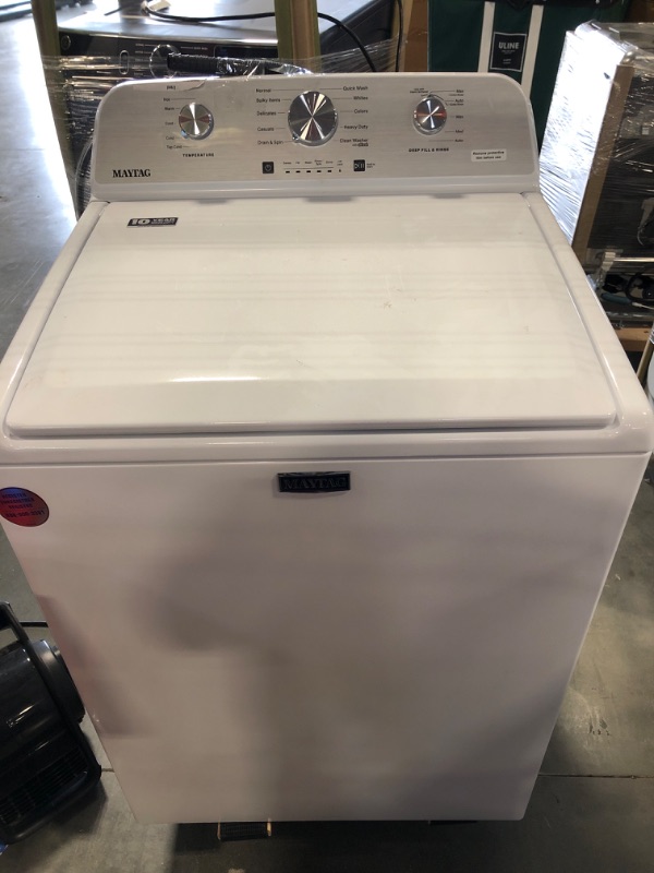 Photo 2 of Maytag 4.5-cu ft High Efficiency Agitator Top-Load Washer (White) Model #MVW4505MW