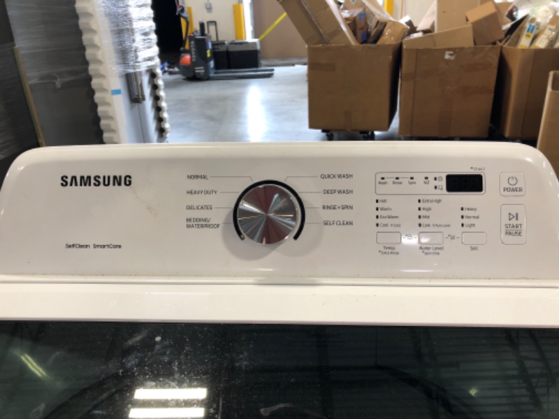Photo 1 of Samsung 4.4-cu ft High Efficiency Agitator Top-Load Washer (White) Model #WA44A3205AW