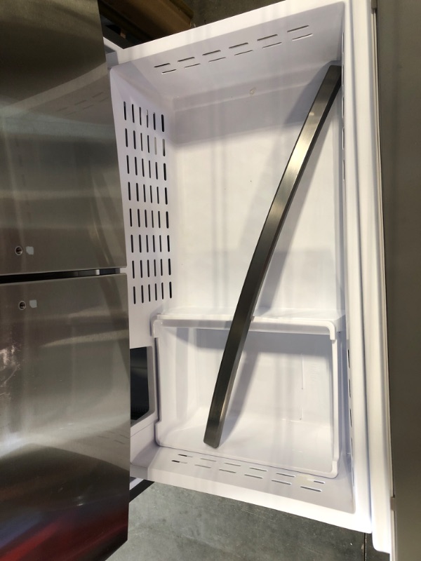 Photo 7 of ***MISSING HANDLES AND PARTS FOR LOWER DRAWER*** Samsung 27-cu ft 35.75-in French Door Refrigerator with Dual Ice Maker (Fingerprint Resistant Stainless Steel) ENERGY STAR Model #RF27T5241SR