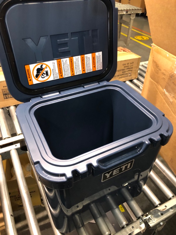 Photo 4 of YETI Roadie 24 Cooler