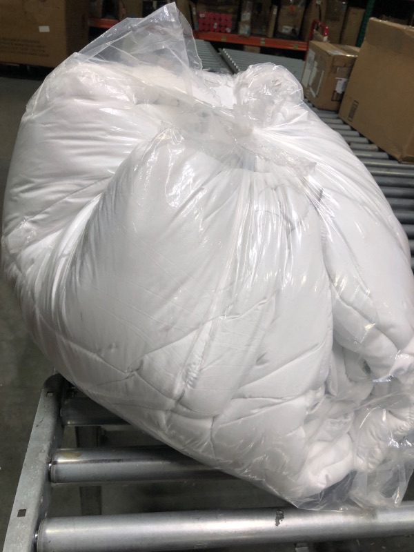 Photo 1 of AiAngu Mattress Topper, Extra Thick King Mattress Protector,Cooling Mattress Pad Cover for Back Pain, Plush & Support Overfilled Down Alternative with 8-21" Deep Pocket (White, King) White-thick King(78"x80")
