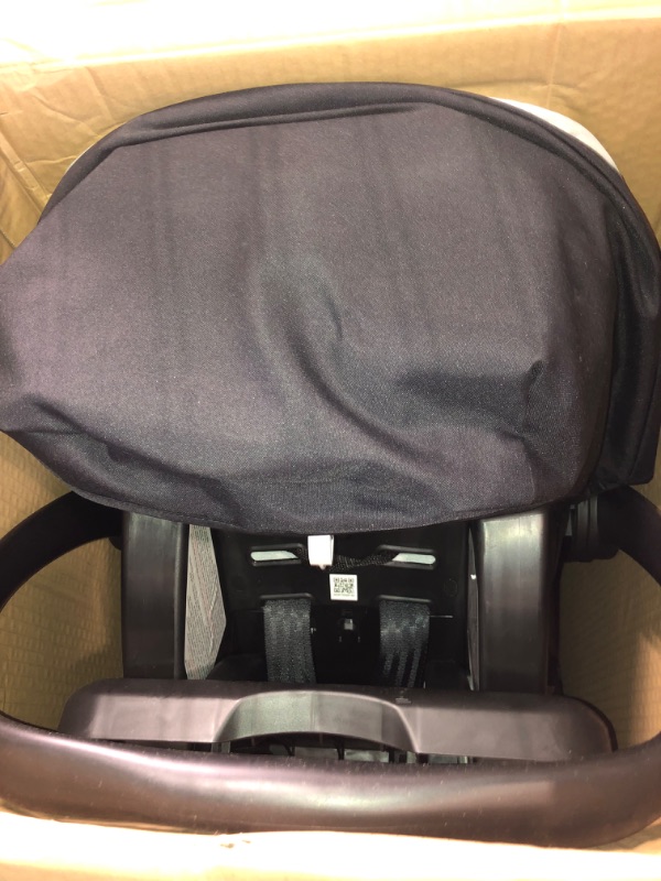 Photo 1 of Graco SnugRide 35 Lite LX Infant Car Seat (SnugRide, Studio)
