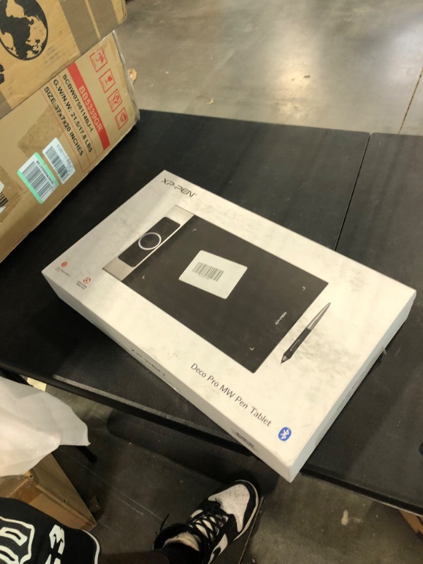 Photo 1 of XPPen Deco Pro Medium Graphics Drawing Tablet Ultrathin Digital Pen Tablet with Tilt Function Double Wheel and 8 Shortcut Keys 8192 Levels Pressure 11x6 Inch Working Area