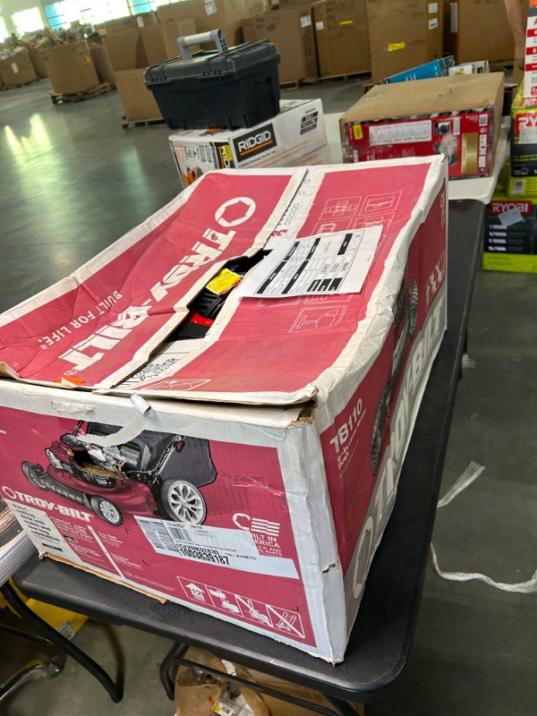 Photo 1 of 21in. 140cc Briggs & Stratton Gas Push Lawn Mower with Rear bag and Mulching Kit Included
