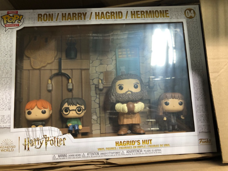 Photo 3 of Funko Pop! Moments Deluxe: Harry Potter - Hagrid's Hut, Ron, Harry, Hagrid, Hermione
