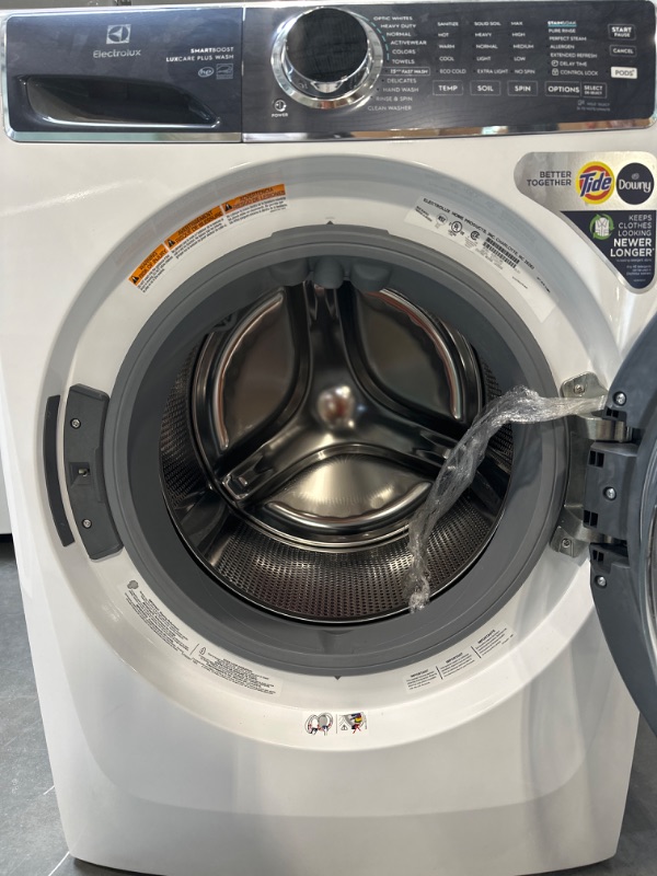 Photo 3 of Front Load Steam Washer With LuxCare Plus Wash & SmartBoost (WHITE)