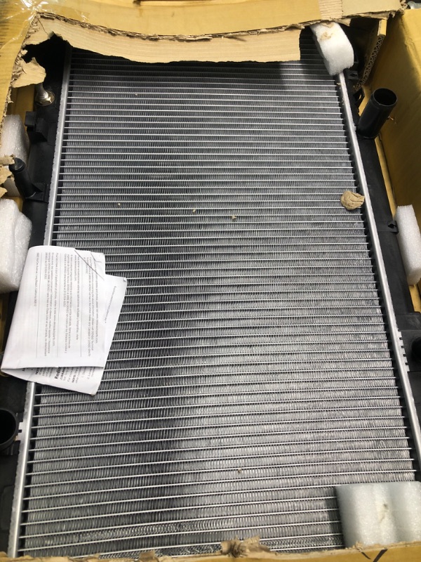 Photo 3 of Denso 221-0506 Radiator