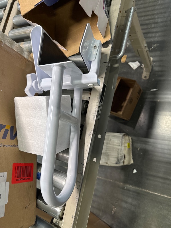 Photo 1 of Drive Medical Steel Clamp on Tub Rail, White, 14" x 17"

***BLACK COVER OVER HANDLE NOT INCLUDED***