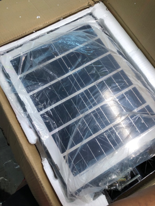 Photo 1 of Gefolly 600W Solar Street Lights Outdoor, 60000LM Commercial Parking Lot Light Dusk to Dawn, 6500K Solar Flood Lights IP67 Waterproof Solar Lamp with Motion Sensor for Road, Playground, Yard-2 Pack