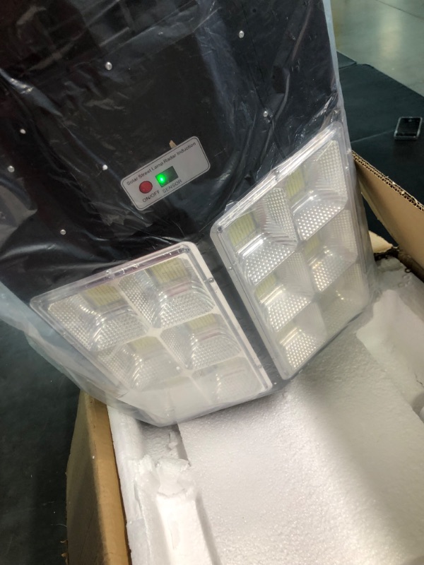 Photo 1 of Gefolly 600W Solar Street Lights Outdoor, 60000LM Commercial Parking Lot Light Dusk to Dawn, 6500K Solar Flood Lights IP67 Waterproof Solar Lamp with Motion Sensor for Road, Playground, Yard-2 Pack