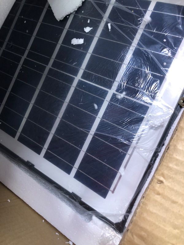 Photo 1 of Gefolly 600W Solar Street Lights Outdoor, 60000LM Commercial Parking Lot Light Dusk to Dawn, 6500K Solar Flood Lights IP67 Waterproof Solar Lamp with Motion Sensor for Road, Playground, Yard-2 Pack