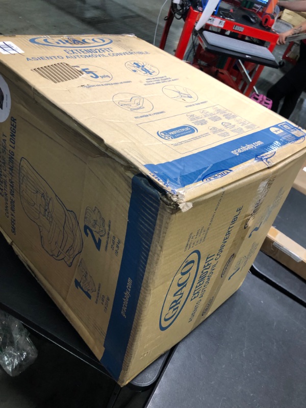 Photo 1 of Graco - Extend2Fit Convertible Car Seat, Kenzie
