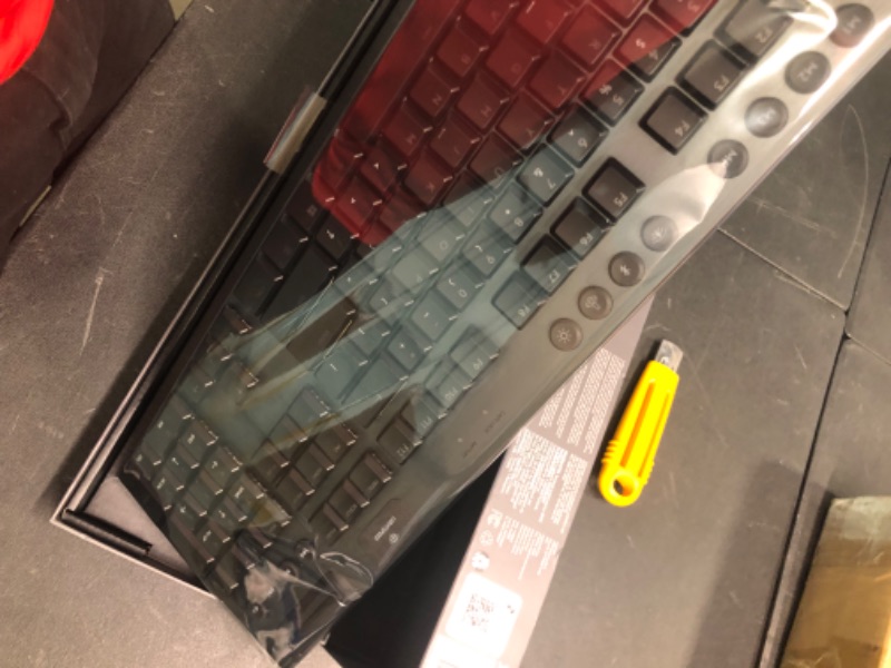 Photo 3 of Logitech G915 Lightspeed Illuminated Gaming Keyboard- Black - GL Clicky Switches