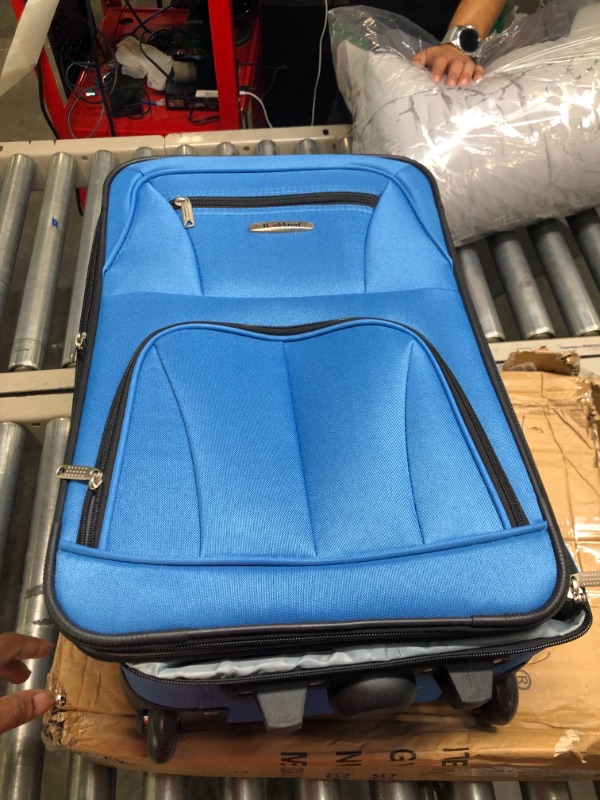 Photo 4 of Rockland Pasadena Softside Spinner Wheel Luggage, Blue, Carry-On 20-Inch