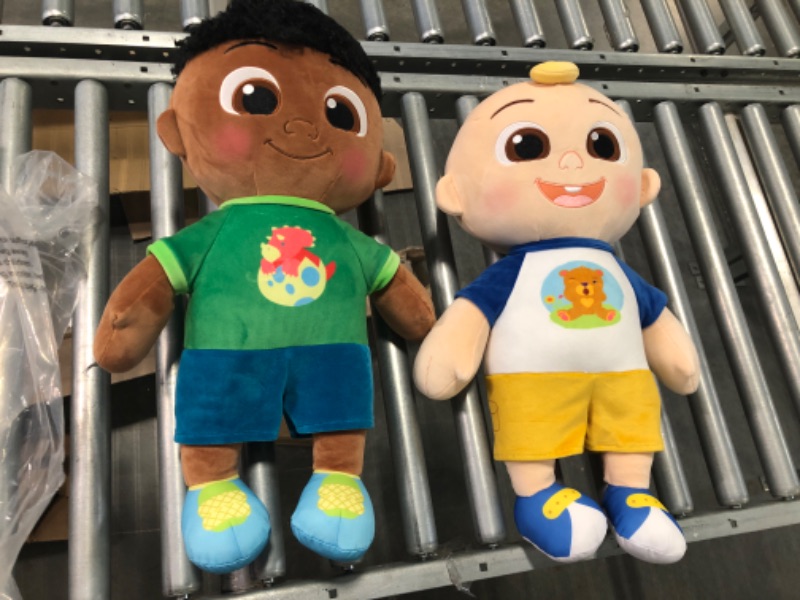 Photo 3 of CoComelon My Buddy JJ & My Friend Cody Plush - 22” Extra Large, Extra Soft Star Character, JJ and his Best Friend, Cody - Toys for Kids and Preschoolers - Amazon Exclusive