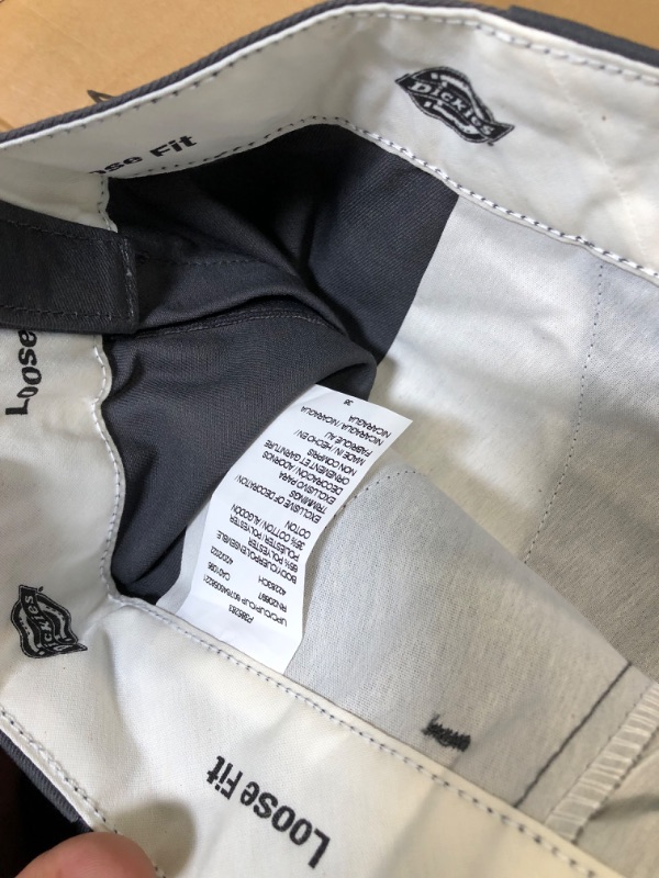 Photo 1 of Dickies Men's Loose Fit Multi-Pocket Work Short Size 38