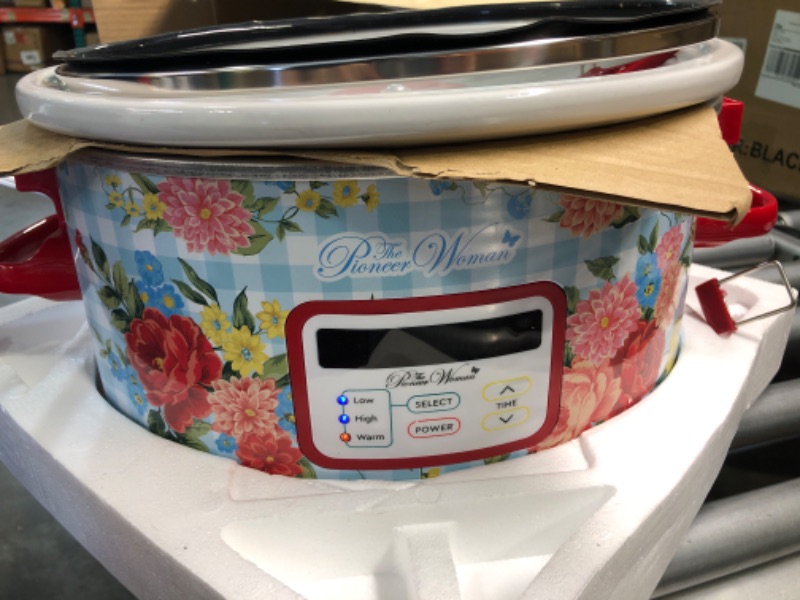 Photo 2 of ***BIG DENT** The Pioneer Woman Frontier Rose 7-Quart Programmable Slow Cooker