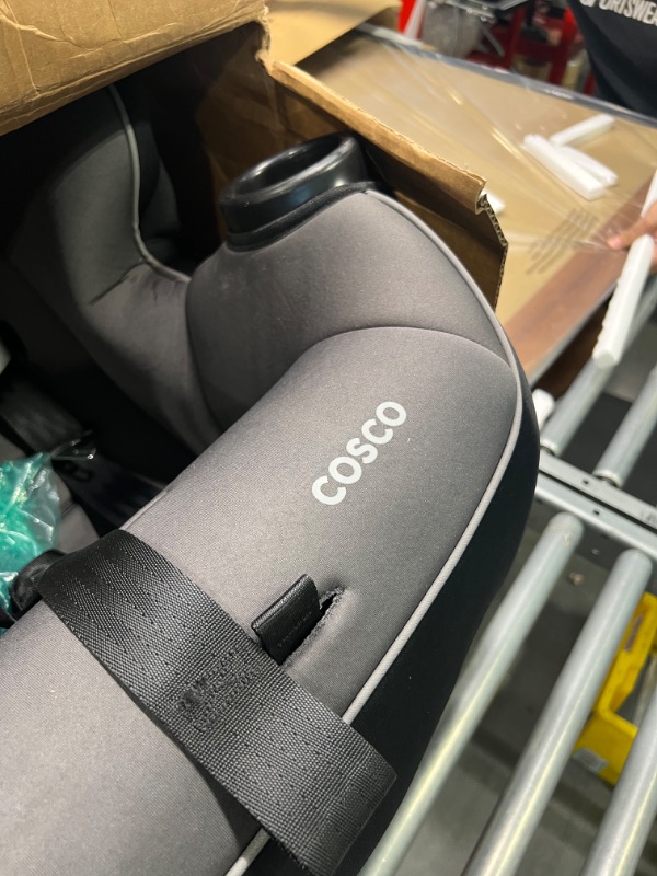 Photo 1 of Cosco Onlook 2-in-1 Convertible Car Seat, Rear-Facing 5-40 pounds and Forward-Facing 22-40 pounds and up to 43 inches, Black Arrows