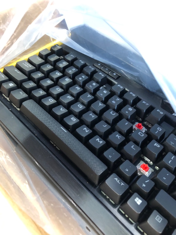 Photo 5 of Corsair K70 RGB MK.2 RAPIDFIRE Mechanical Gaming Keyboard